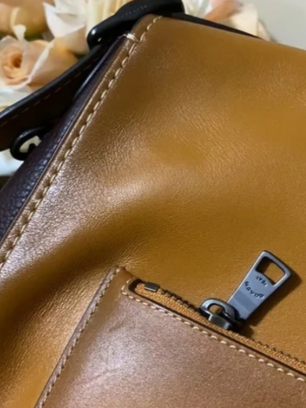 Coach 1941 Glove-Tanned Leather Saddle Bag 28 Exotic Colorblock - Picture 6 of 12